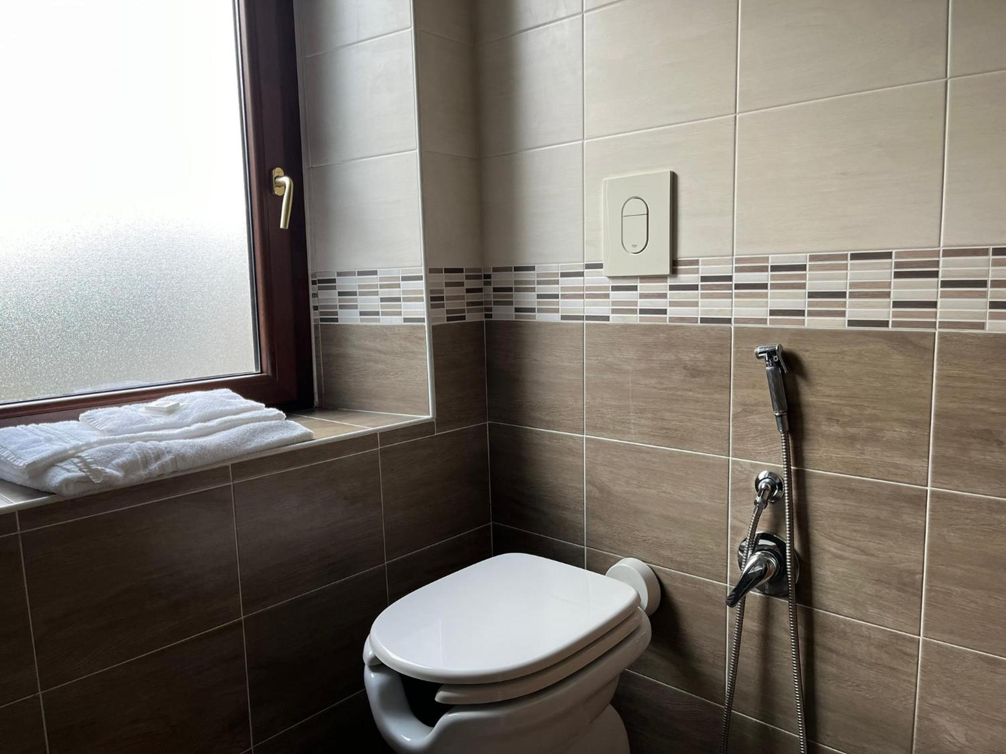 Le Ganze Bed & Breakfast Чепрано Екстериор снимка