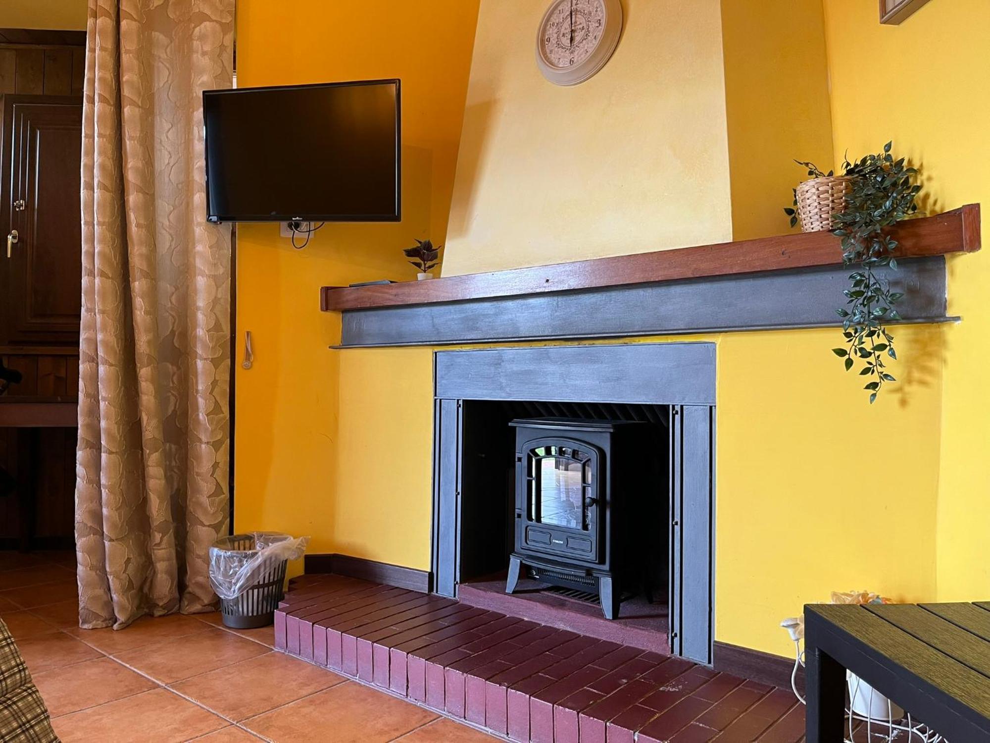 Le Ganze Bed & Breakfast Чепрано Екстериор снимка