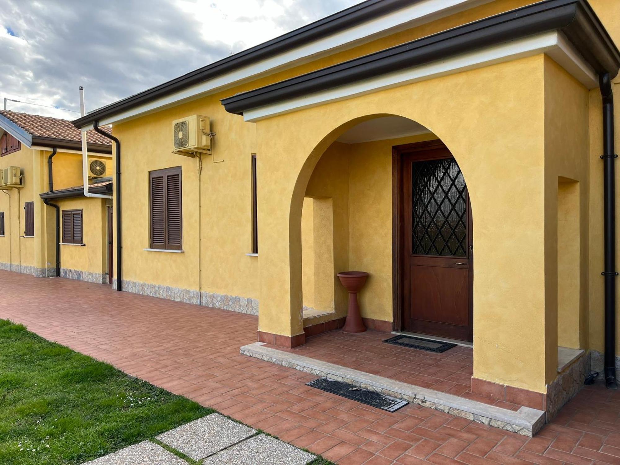 Le Ganze Bed & Breakfast Чепрано Екстериор снимка