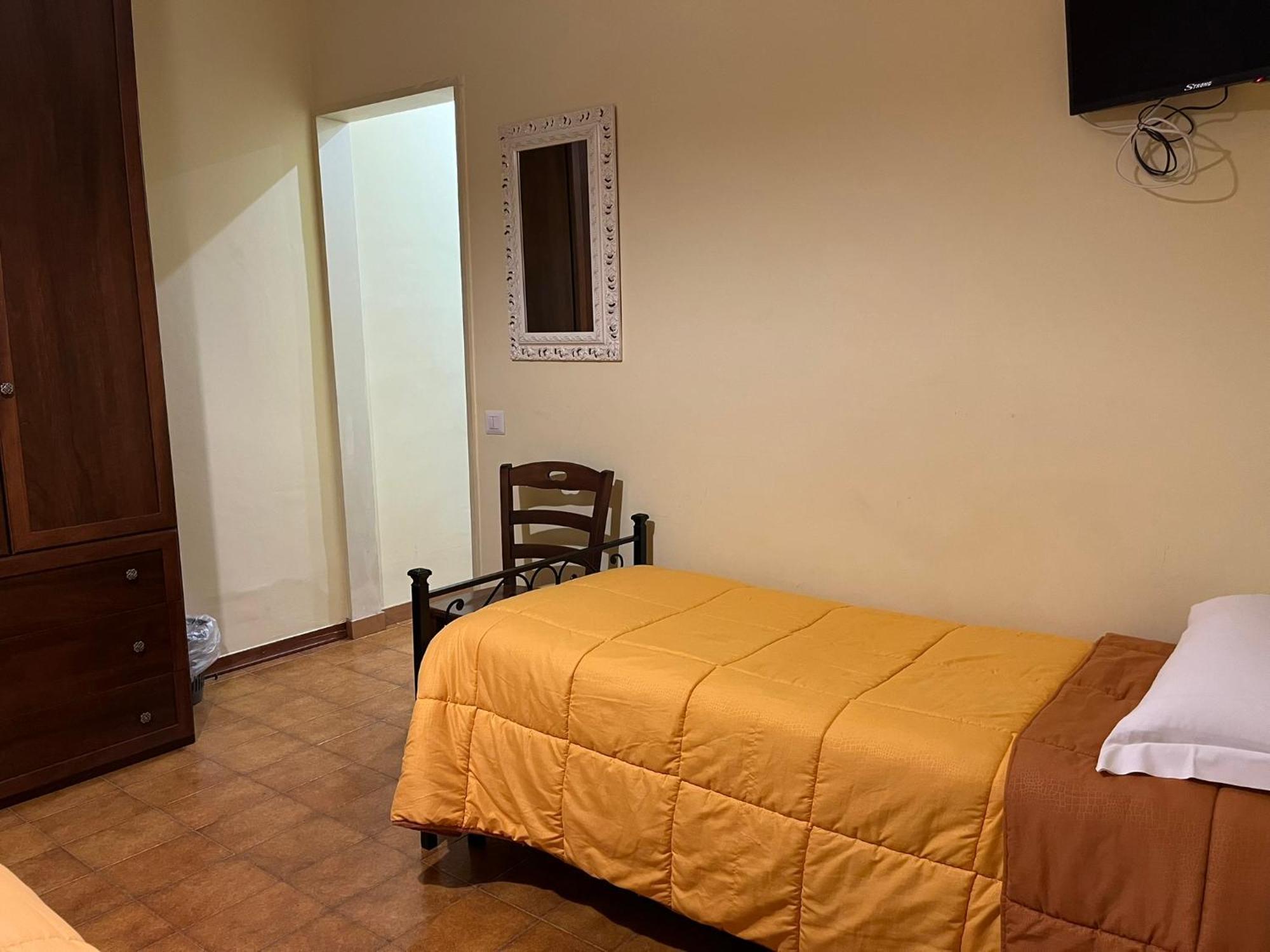 Le Ganze Bed & Breakfast Чепрано Стая снимка