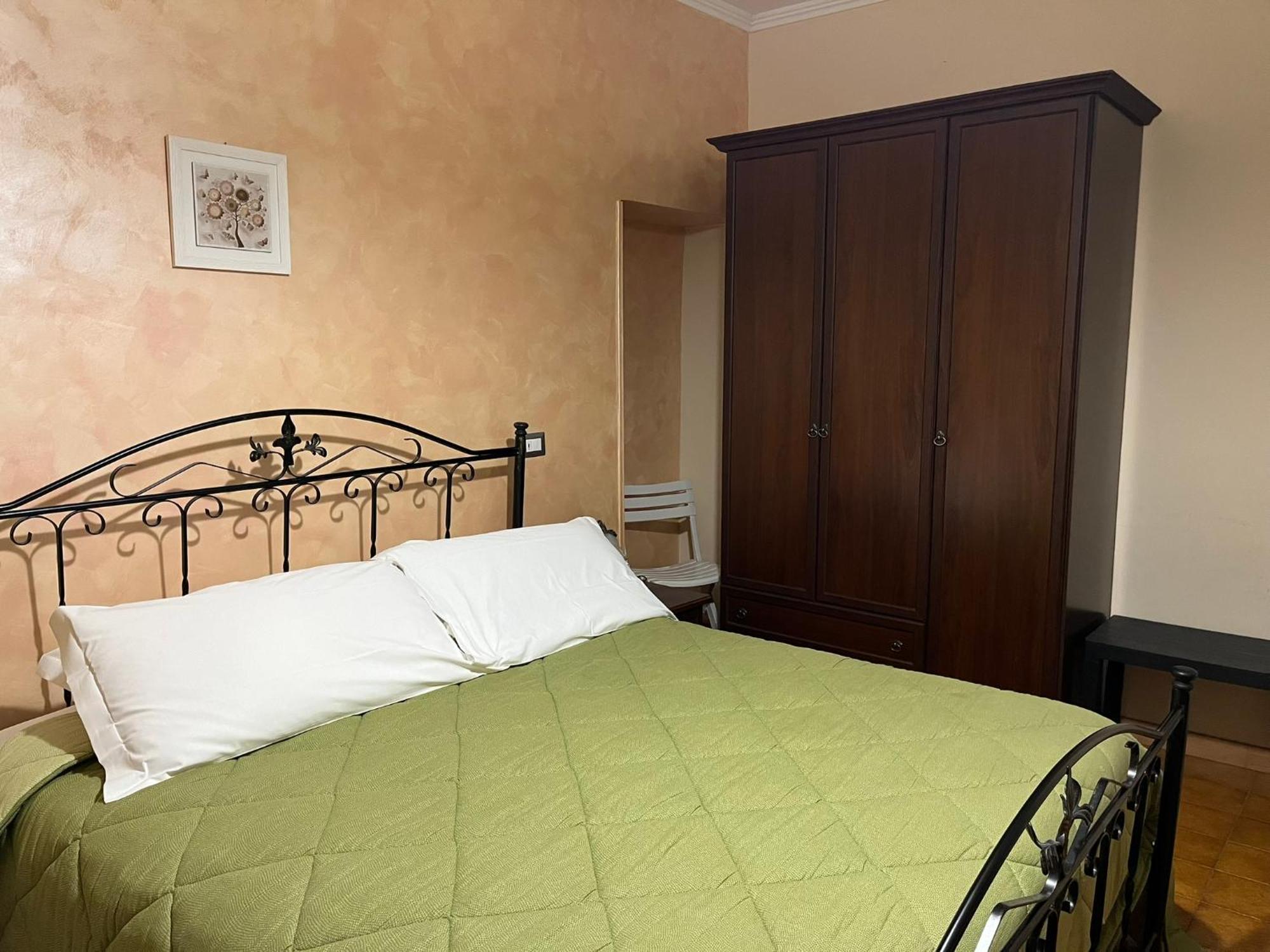 Le Ganze Bed & Breakfast Чепрано Стая снимка